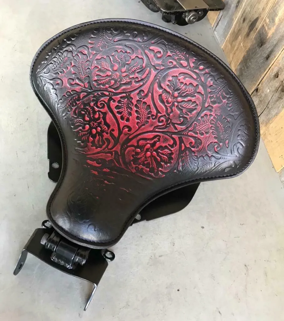 2018-2025 Harley Softail Spring Seat Pad Mounting Kit Ant Red Oak Leaf Leather