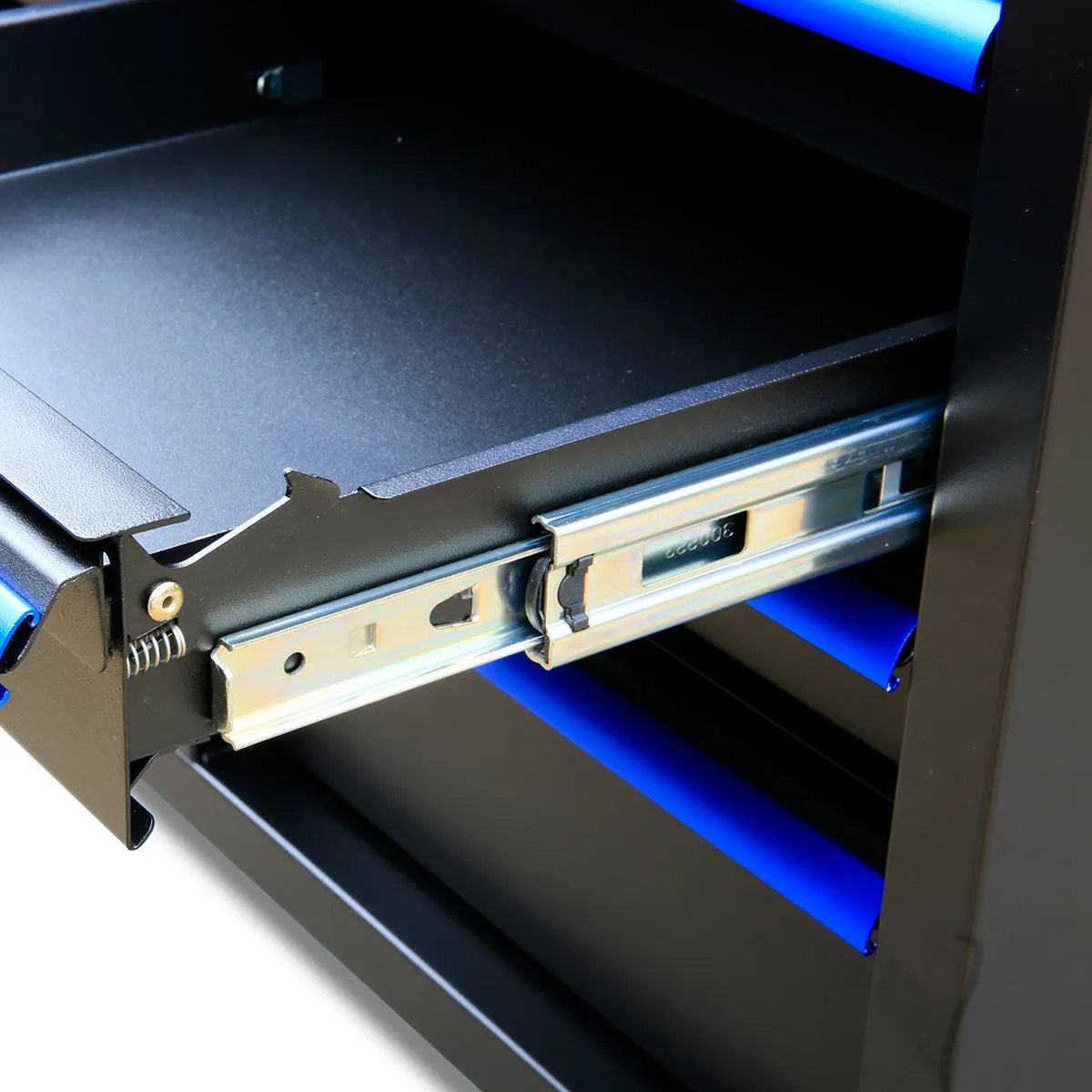 36 x 18 in. 6-Drawer Tool Cabinet