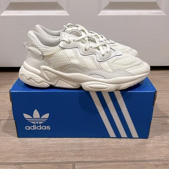 Adidas Originals Kids Ozweego Shoes (Size: 7)