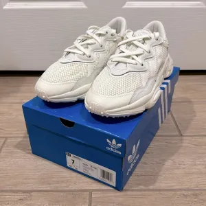 Adidas Originals Kids Ozweego Shoes (Size: 7)