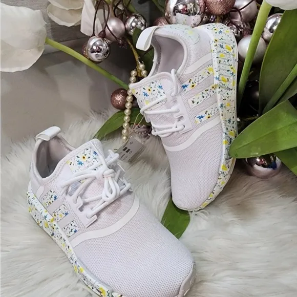 adidas Originals NMD_R1 Multicolor White Flowers  Toddler Girls Size 6 GOAT
