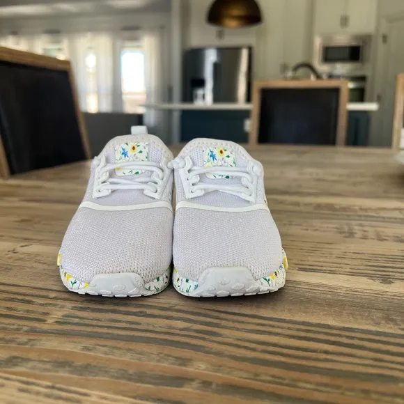 adidas Originals NMD_R1 Multicolor White Flowers  Toddler Girls Size 6 GOAT