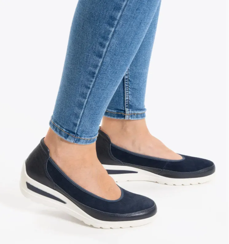 Ara - 50664 Navy Wedge Pump