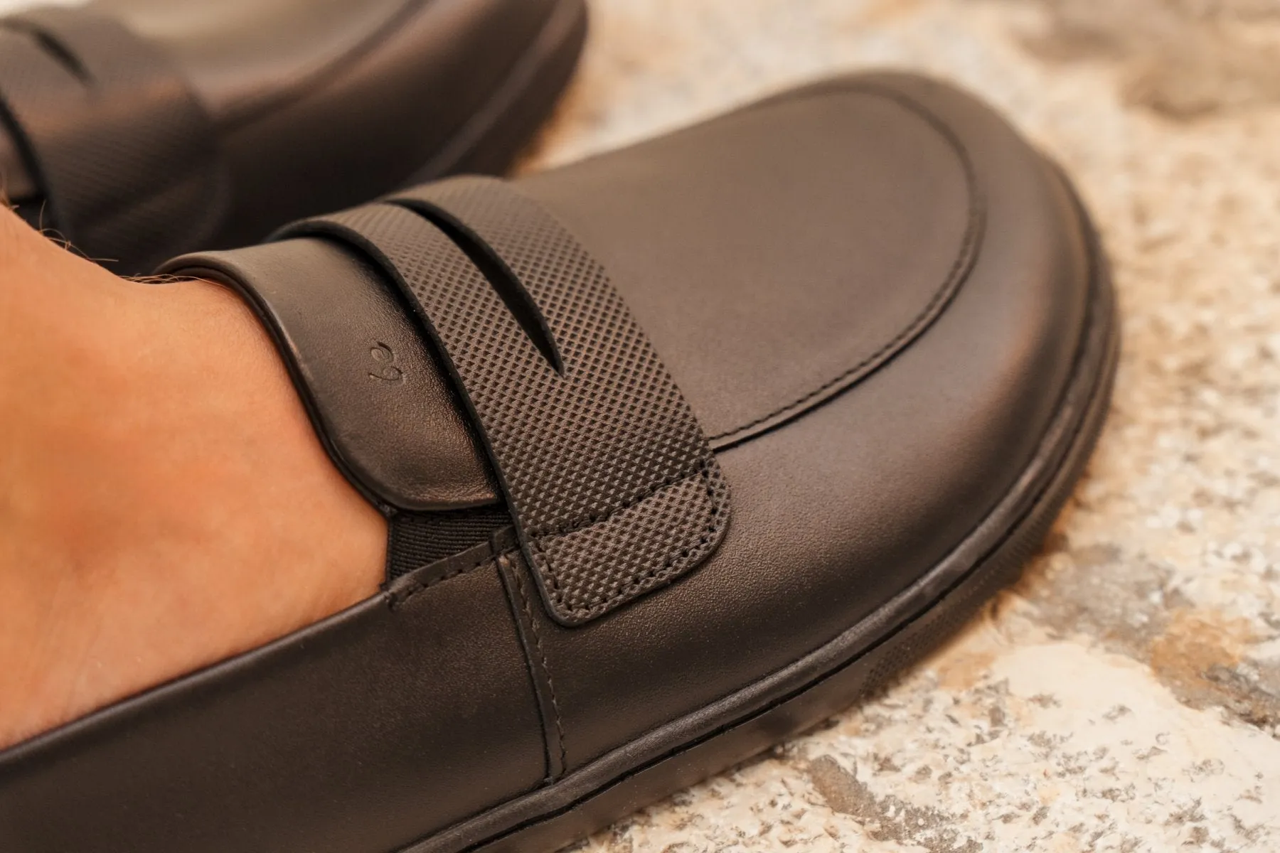 Barefoot Moccasins Be Lenka Buena - All Black (UNISEX)