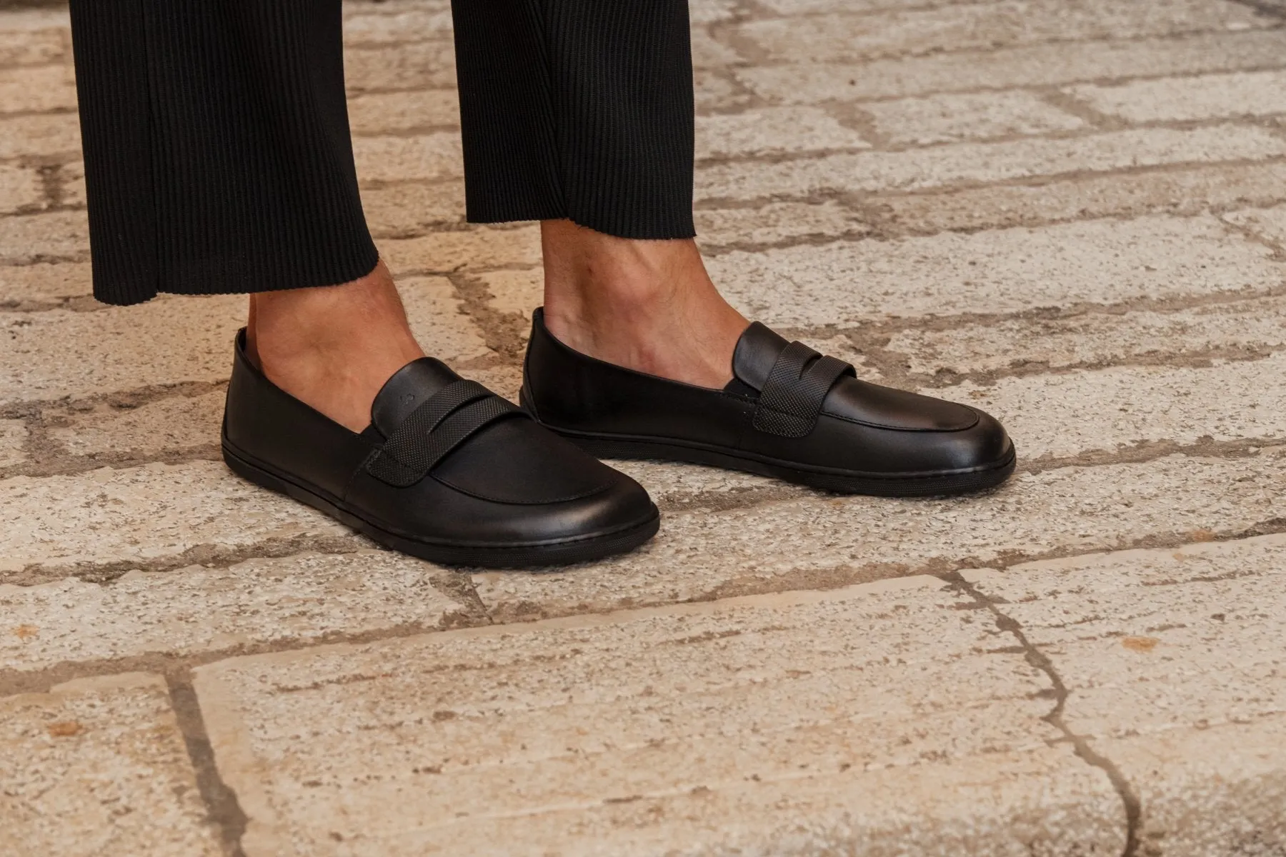 Barefoot Moccasins Be Lenka Buena - All Black (UNISEX)