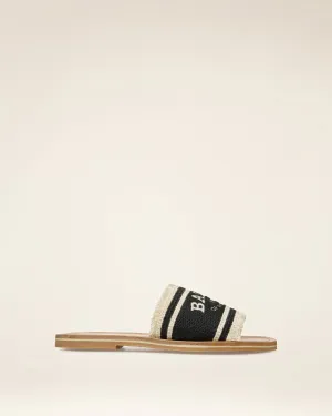 Bianka Flat - Slide
