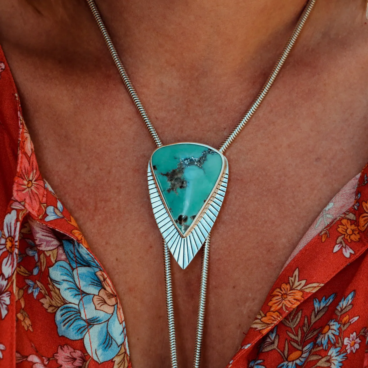 Campitos Turquoise Chain Bolo #4