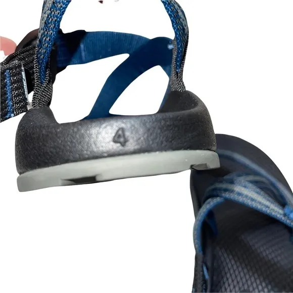 Chaco Boy Shoes Size 4 !