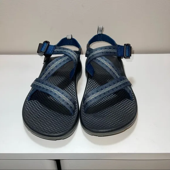 Chaco Boy Shoes Size 4 !
