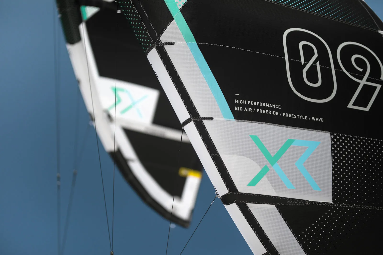 CORE XR8 Kite