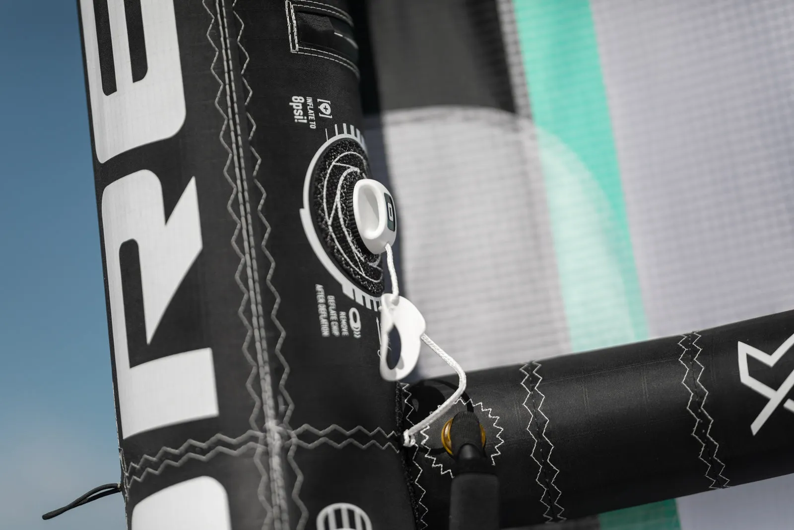 CORE XR8 Kite