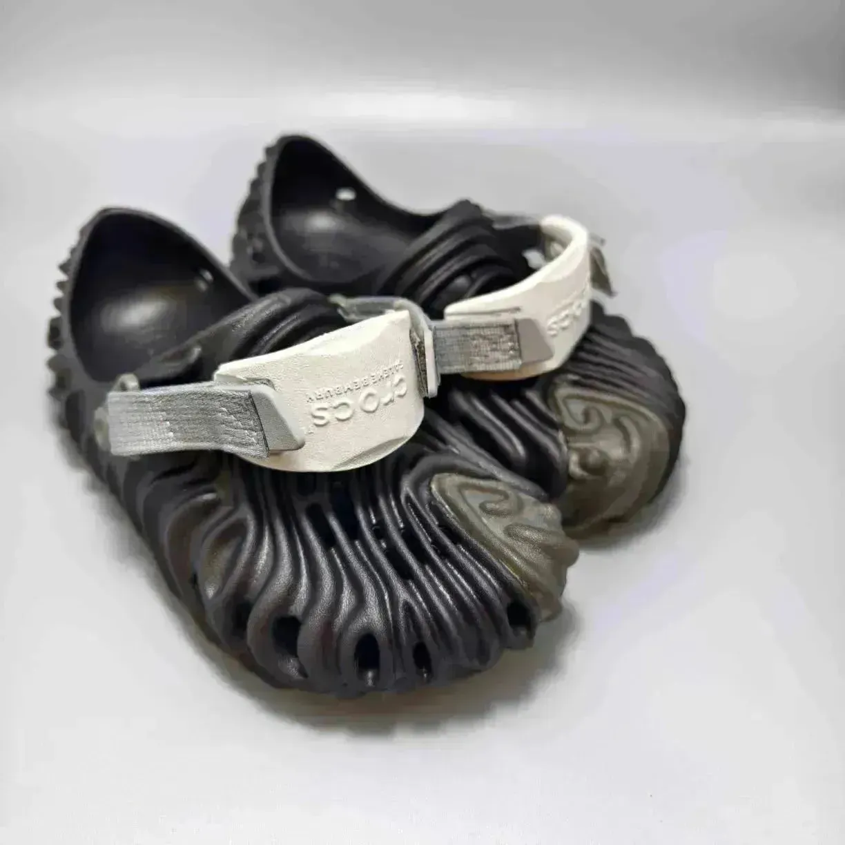 Cross Tidal Weave Sandals