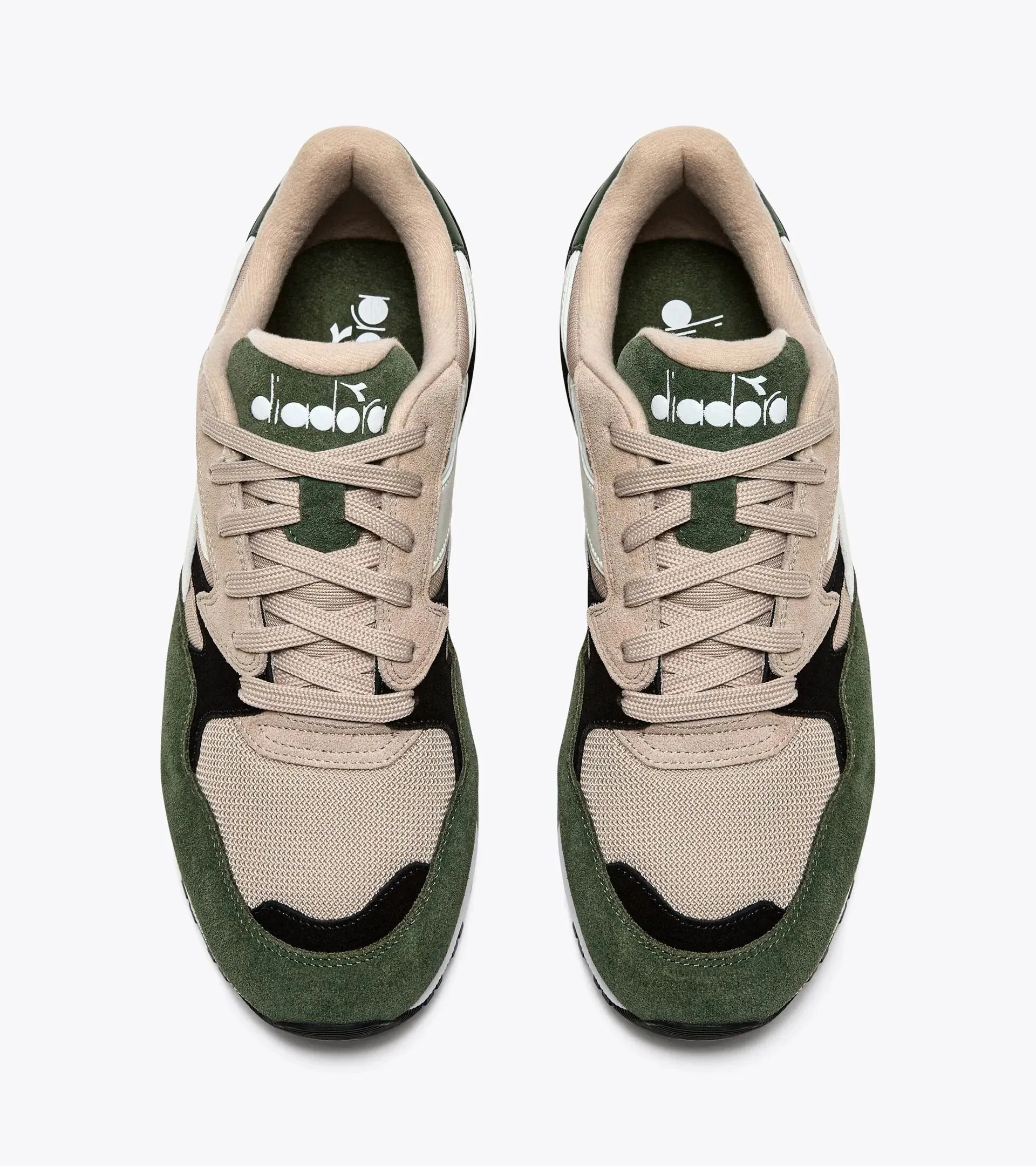 Diadora N902 In Beige Oxford