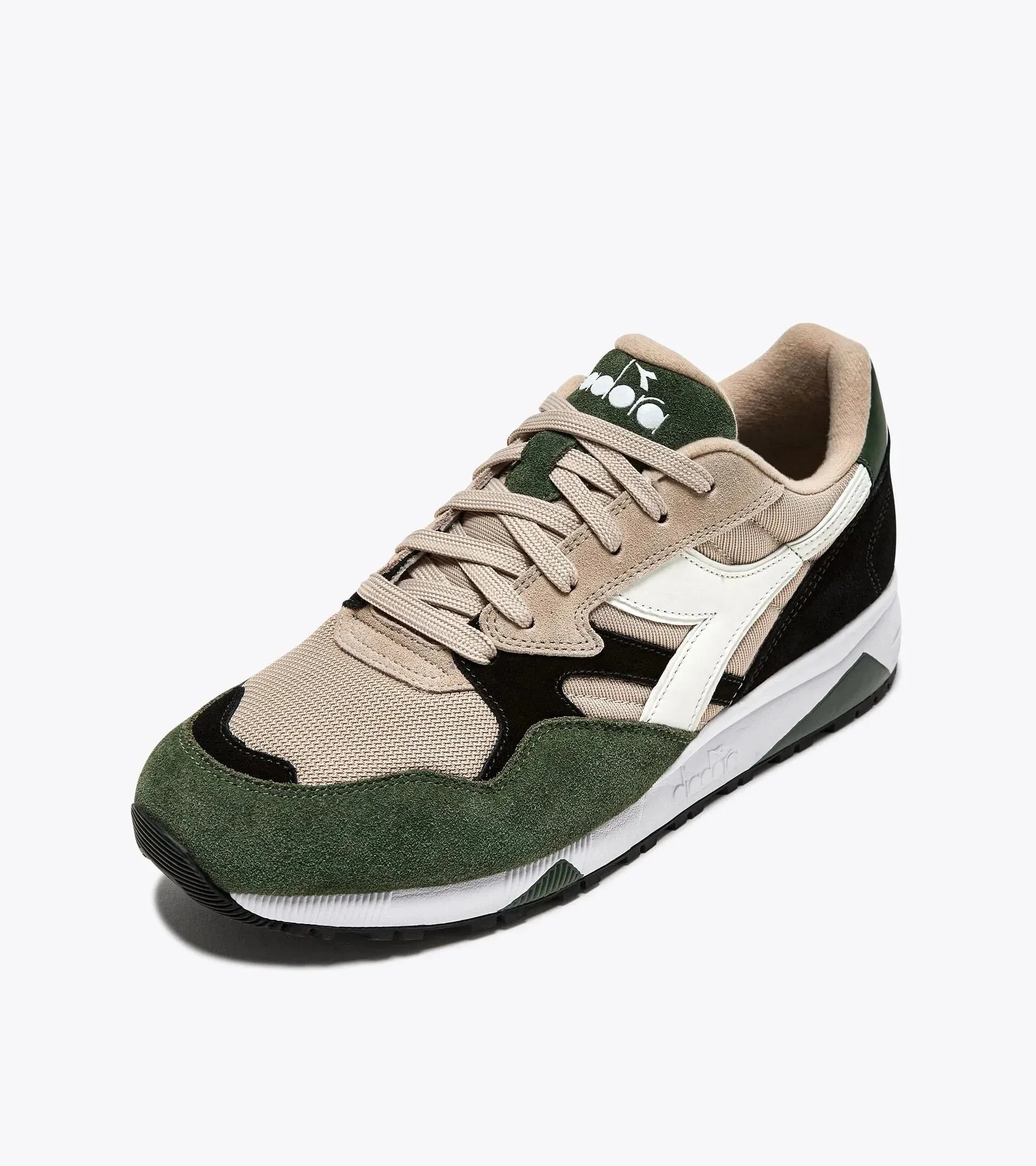 Diadora N902 In Beige Oxford