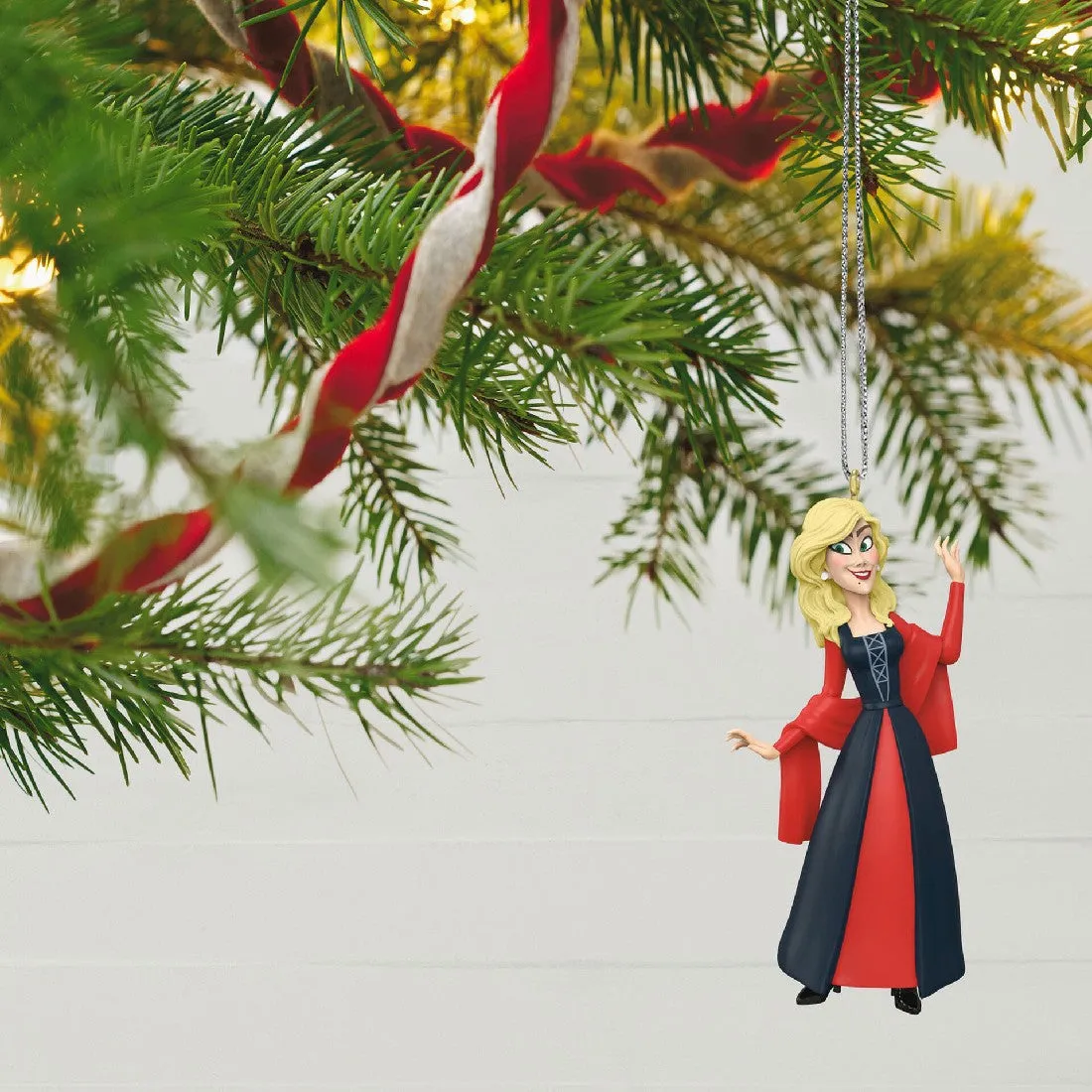 Disney Hocus Pocus Sarah Sanderson 2023 Hallmark Keepake Ornament