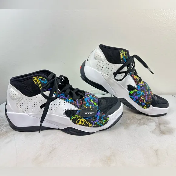 EUC Nike Kids Air Jordan Zion 2 GS Graffiti Basketball Shoes Sneakers, Sz 7Y