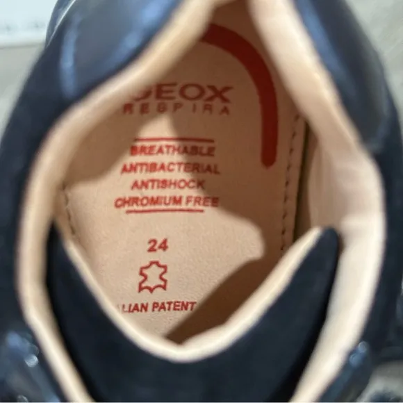 Geox Kids  Leather Shoes with Velcro Straps