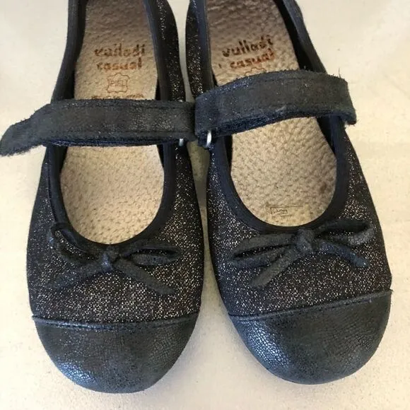 Girls’ Glitter Mary Janes (EUC)