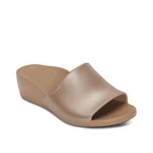 Jamie Wedge Womens Tan Shimmer
