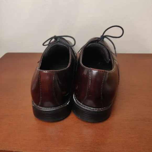 Johnston &amp; Murphy Men's Dress Shoes Brown Leather Size 8.5 Lace Up.