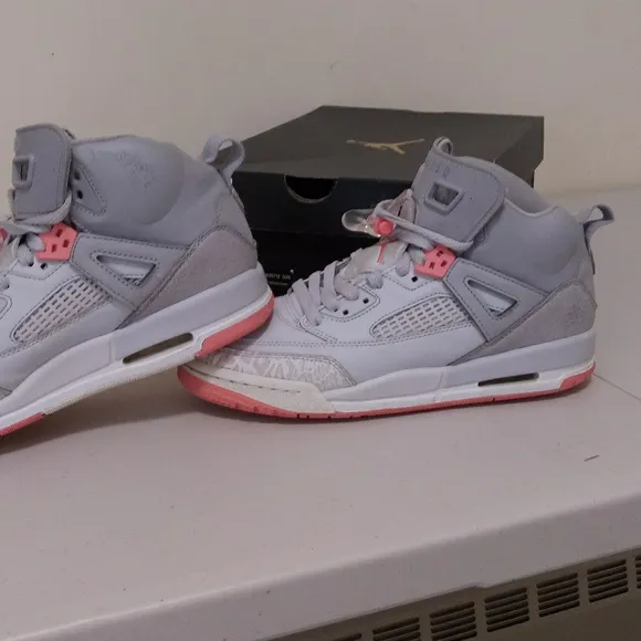 Jordan spizikes sun blush color