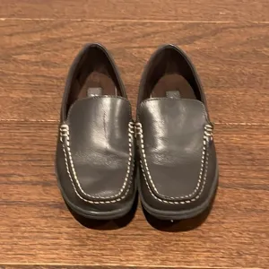 Kenneth Cole Reaction Boys Brown Dress Shoes Size 1.5