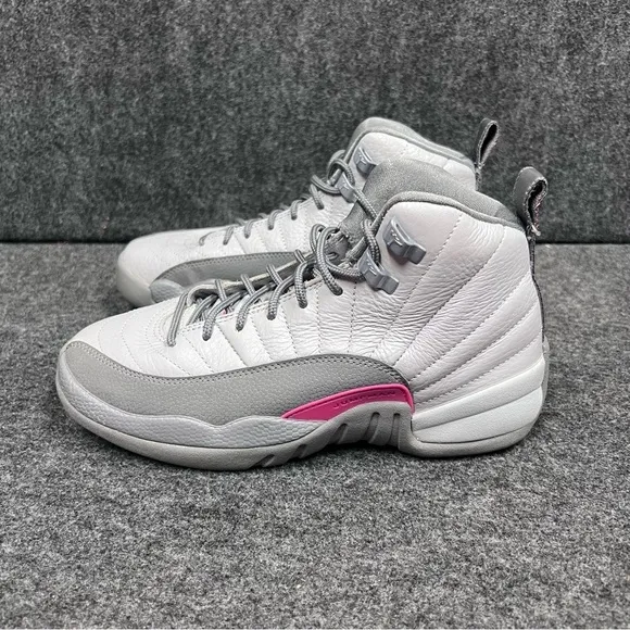Nike Air Jordan 12 Retro Wolf Grey Vivid Pink 510815-029 GS Sz 5Y