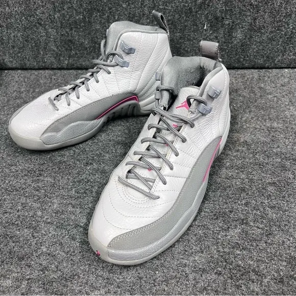 Nike Air Jordan 12 Retro Wolf Grey Vivid Pink 510815-029 GS Sz 5Y