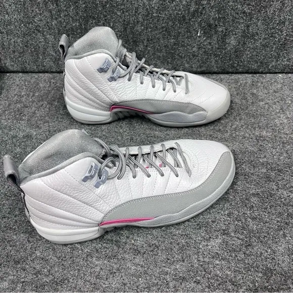 Nike Air Jordan 12 Retro Wolf Grey Vivid Pink 510815-029 GS Sz 5Y