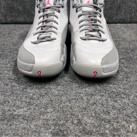 Nike Air Jordan 12 Retro Wolf Grey Vivid Pink 510815-029 GS Sz 5Y
