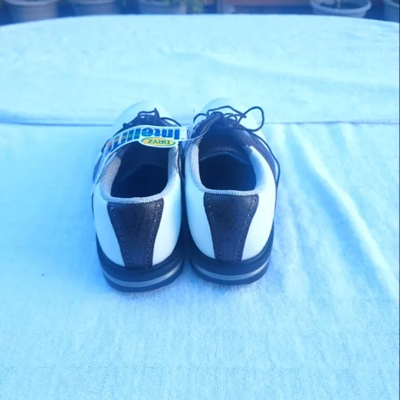 NWT Footjoy men's golf shoes