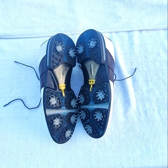 NWT Footjoy men's golf shoes