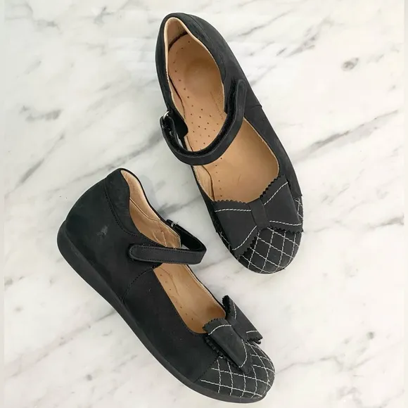 Ortopedia All Leather Bow Stitched Black Mary Janes