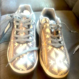 Pendleton felt athletic shoes NWT $90 SZ 10
