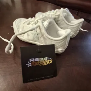 Rebel Ruthless Cheer Athletic Shoes White Youth Size 11