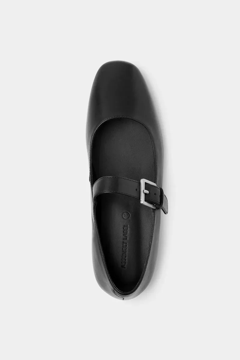 ROMEE FLAT