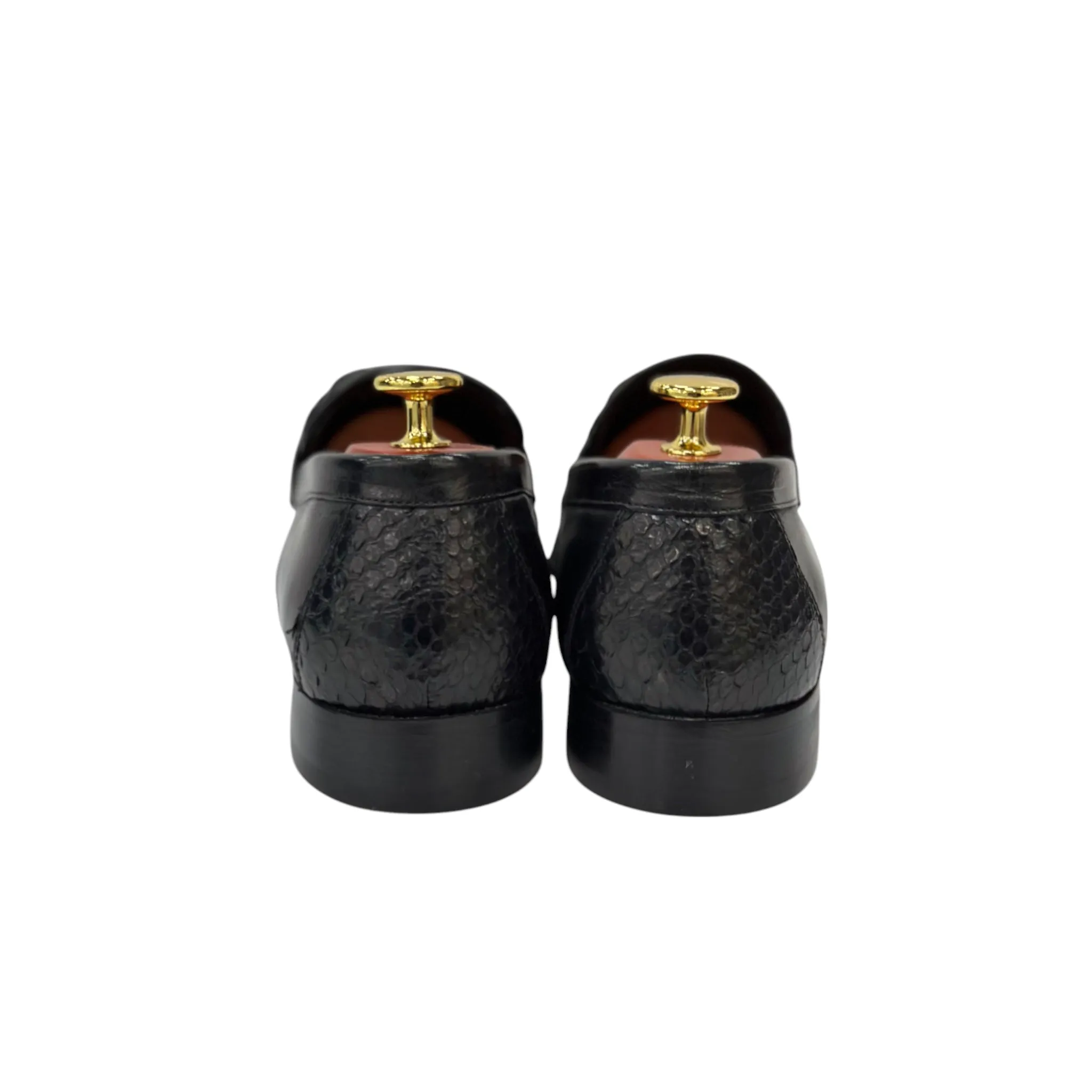Shiny Black-Dress Shoes-With  Detailed Textured Leather -3107