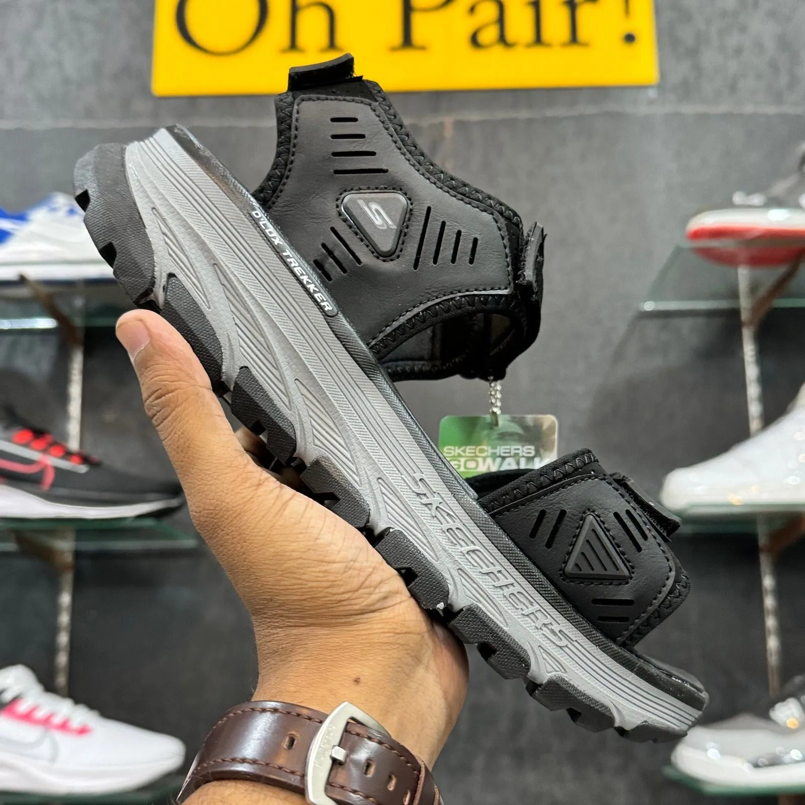 Sketchers Dlux’Trekker Sandal-Black/Grey-Strap