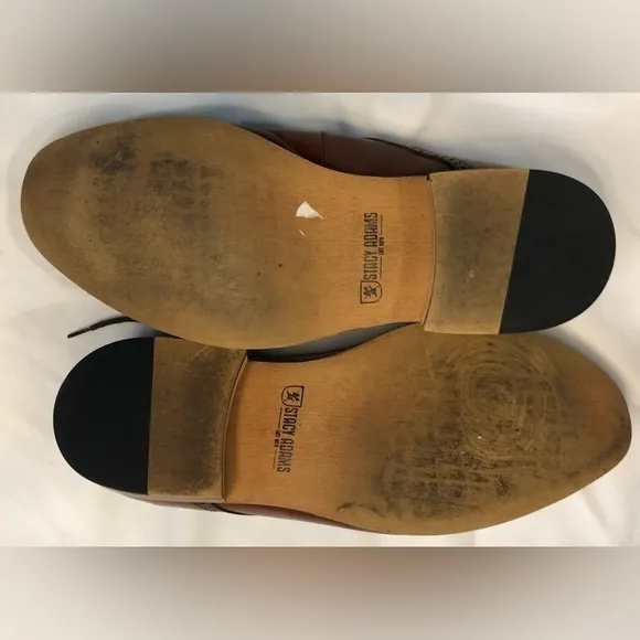 Stacy Adams 9.5 lace up dress shoe , rich brown color, classic style