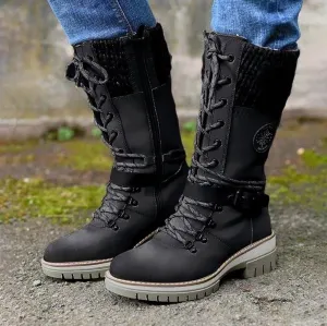 Stylish and comfortable women's leather winter boots
