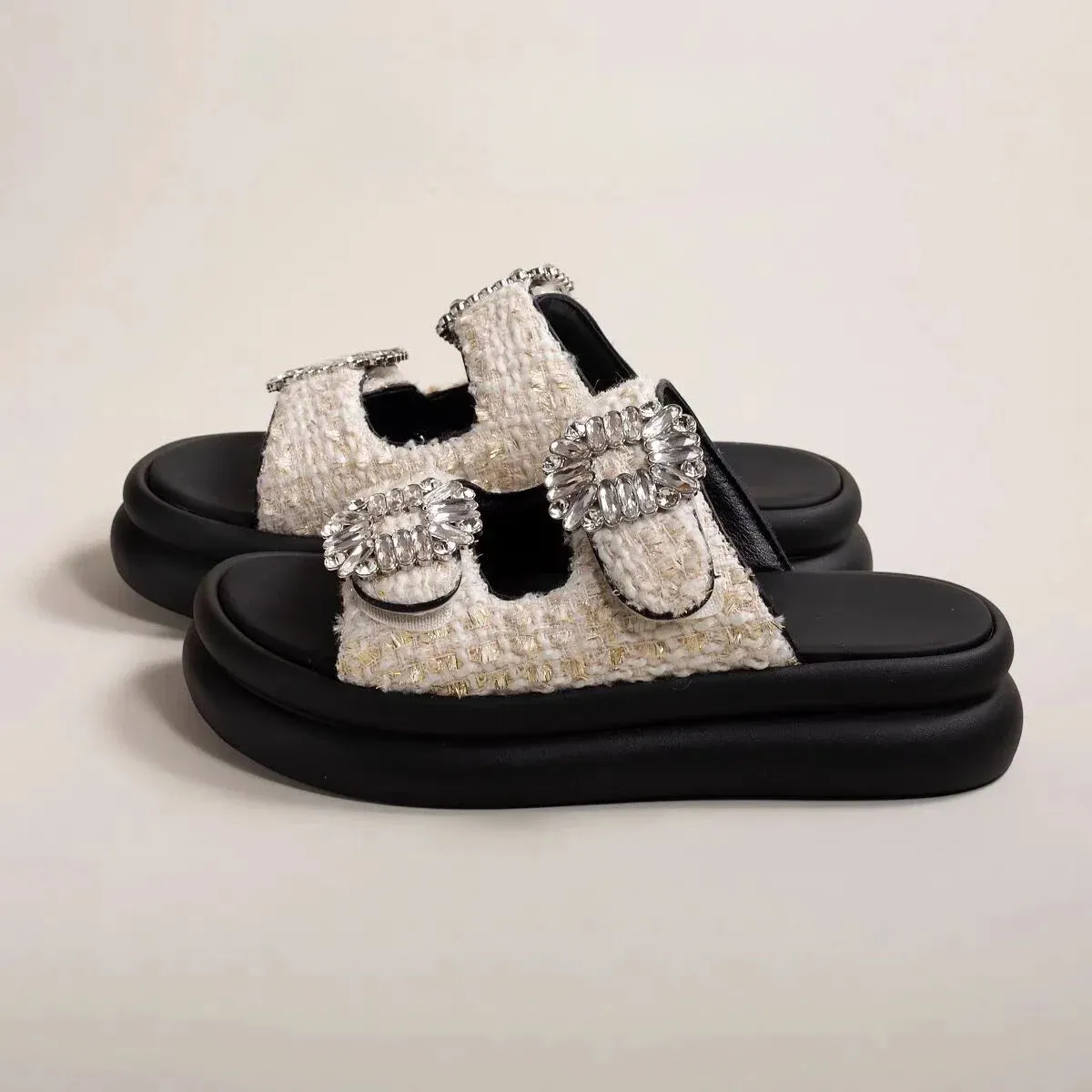Thick Soled 2024 Summer New Casual Square Buckle Water Diamond Double Strap One Line Slipper for External Wear, Sandals