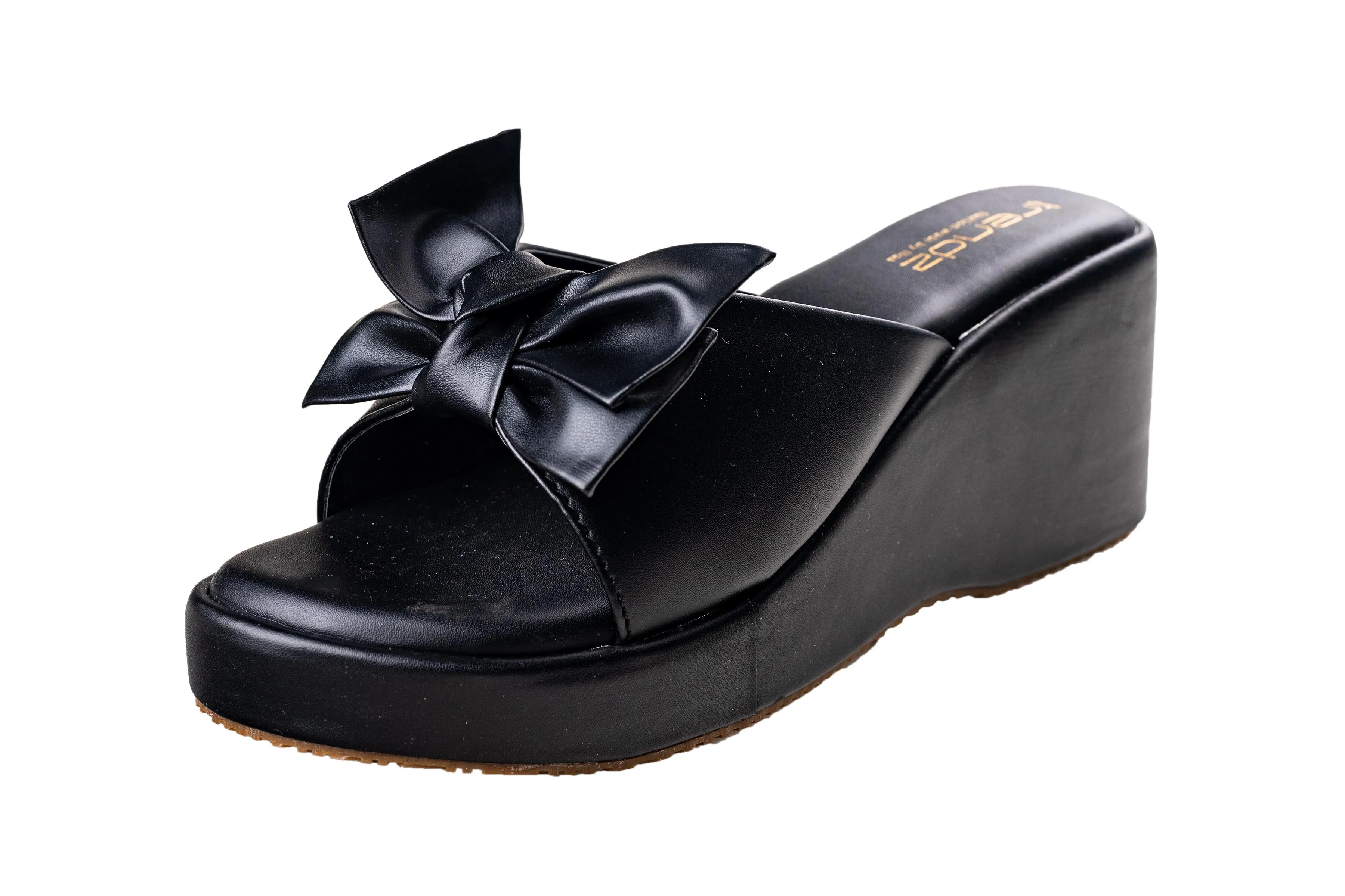 Trendz Ladies Black Chappal