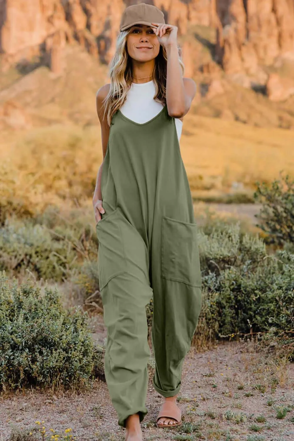 V-Neck Sleeveless Jumpsuit with Pockets – Comfortable & Practical