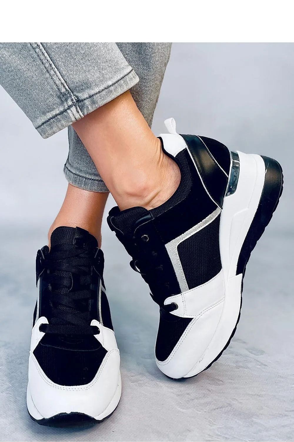 Wedge heel sneakers